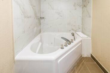 هتل Comfort Inn Downtown