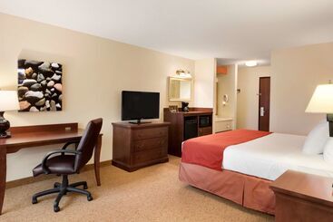 هتل Country Inn & Suites By Radisson, Cedar Rapids Airport, Ia