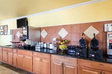 ホテル Econo Lodge Inn & Suites Downtown Northeast Near Fort Sam Houston