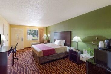 ホテル Econo Lodge Inn & Suites Downtown Northeast Near Fort Sam Houston