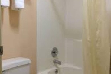 ホテル Econo Lodge Inn & Suites Downtown Northeast Near Fort Sam Houston