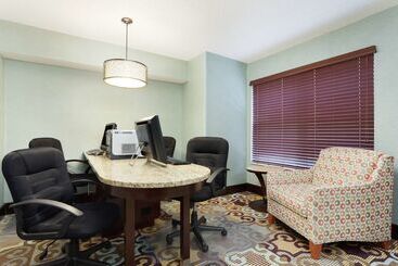 هتل Homewood Suites By Hilton Houstonwestchase