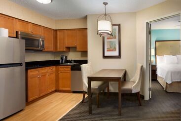 هتل Homewood Suites By Hilton Houstonwestchase
