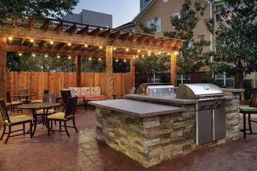 هتل Homewood Suites By Hilton Houstonwestchase