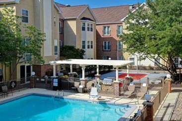 هتل Homewood Suites By Hilton Kansas Cityairport