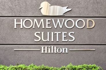 هتل Homewood Suites By Hilton Mobile Airport University Area