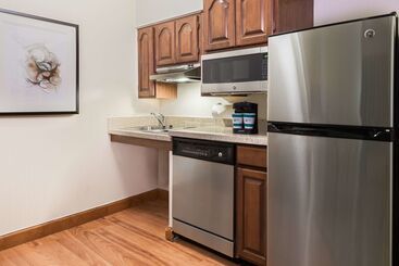هتل Homewood Suites By Hilton Raleighcrabtree Valley