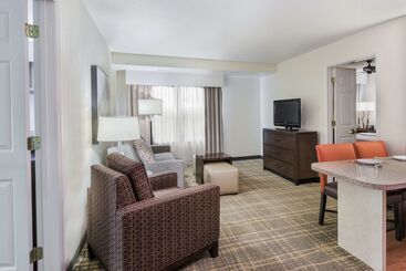 هتل Homewood Suites By Hilton Raleighcrabtree Valley
