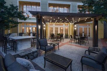 هتل Homewood Suites By Hilton Raleighcrabtree Valley