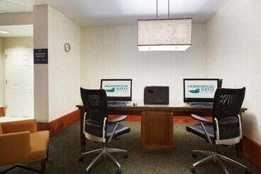 هتل Homewood Suites By Hilton Raleighcrabtree Valley