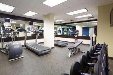 هتل Homewood Suites By Hilton Raleighcrabtree Valley