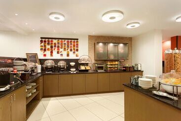 هتل Homewood Suites By Hilton Reading