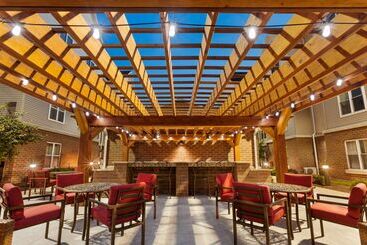 هتل Homewood Suites By Hilton Reading