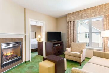 هتل Homewood Suites By Hilton Reading