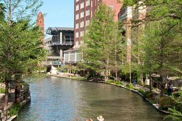 هتل Homewood Suites By Hilton San Antonio Riverwalk/downtown