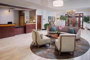 هتل Homewood Suites By Hilton San Antonio Riverwalk/downtown