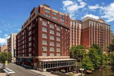 هتل Homewood Suites By Hilton San Antonio Riverwalk/downtown
