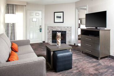 هتل Homewood Suites By Hilton Dallas Irving Las Colinas