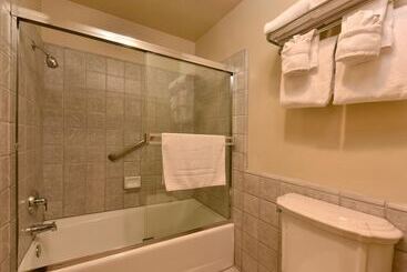 هتل Horizon Inn & Ocean View Lodge