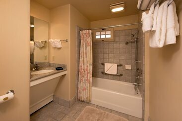 هتل Horizon Inn & Ocean View Lodge