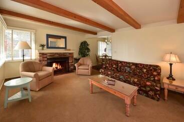 هتل Horizon Inn & Ocean View Lodge