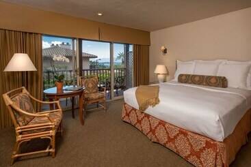 هتل Horizon Inn & Ocean View Lodge