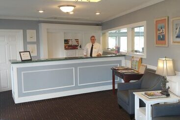هتل Hyannis Travel Inn