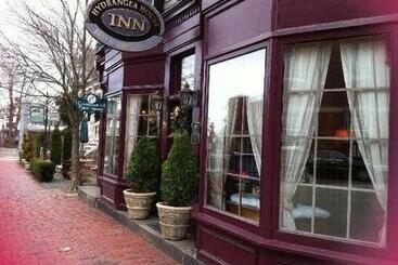 هتل Hydrangea House Inn