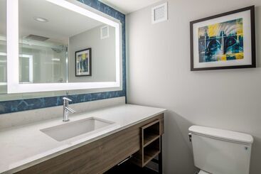 هتل La Quinta Inn & Suites By Wyndham Spokane Downtown