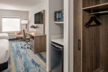 هتل La Quinta Inn & Suites By Wyndham Spokane Downtown