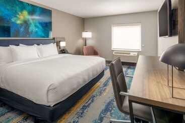 هتل La Quinta Inn & Suites By Wyndham Spokane Downtown