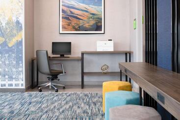 هتل La Quinta Inn & Suites By Wyndham Spokane Downtown