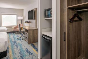 هتل La Quinta Inn & Suites By Wyndham Spokane Downtown