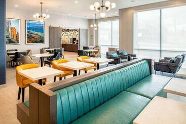 هتل La Quinta Inn & Suites By Wyndham Spokane Downtown
