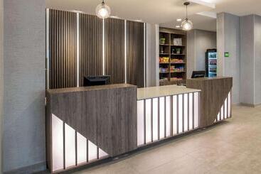 هتل La Quinta Inn & Suites By Wyndham Spokane Downtown
