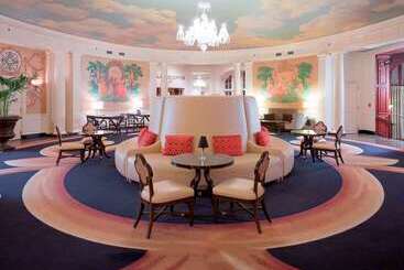 هتل Roanoke & Conference Ctr, Curio Collection By Hilton 