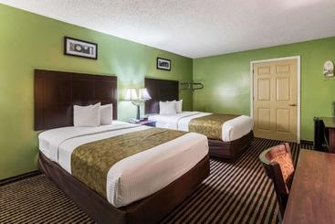 هتل Rodeway Inn Alexandria
