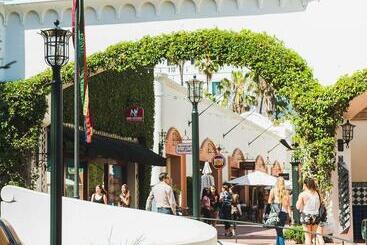 هتل Santa Barbara
