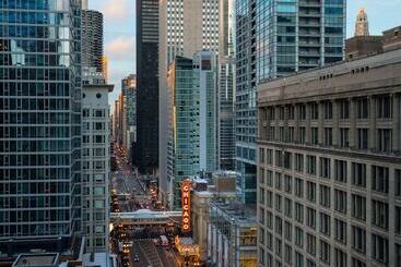 Staypineapple, An Iconic Hotel, The Loop
