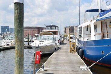 The Inn At Henderson S Wharf, Ascend Hotel Collection