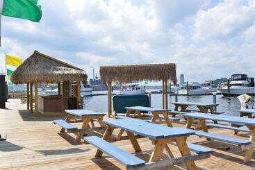 The Inn At Henderson S Wharf, Ascend Hotel Collection
