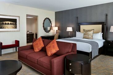 هتل The Inn At Penn, A Hilton