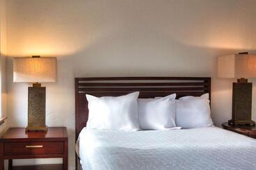 هتل The Inn At Riverwalk