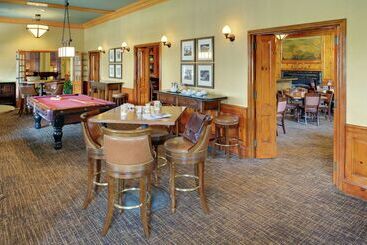هتل Roanoke & Conference Ctr, Curio Collection By Hilton 