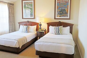 هتل Roanoke & Conference Ctr, Curio Collection By Hilton 