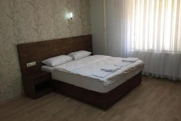 تختخواب و صبحانه Alp Otel