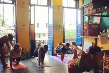 Por El Mundo Hostel