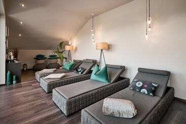 هتل Appius Design Suites B&b   Adults Only