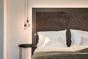 هتل Appius Design Suites B&b   Adults Only
