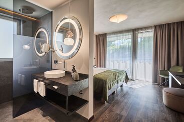 هتل Appius Design Suites B&b   Adults Only